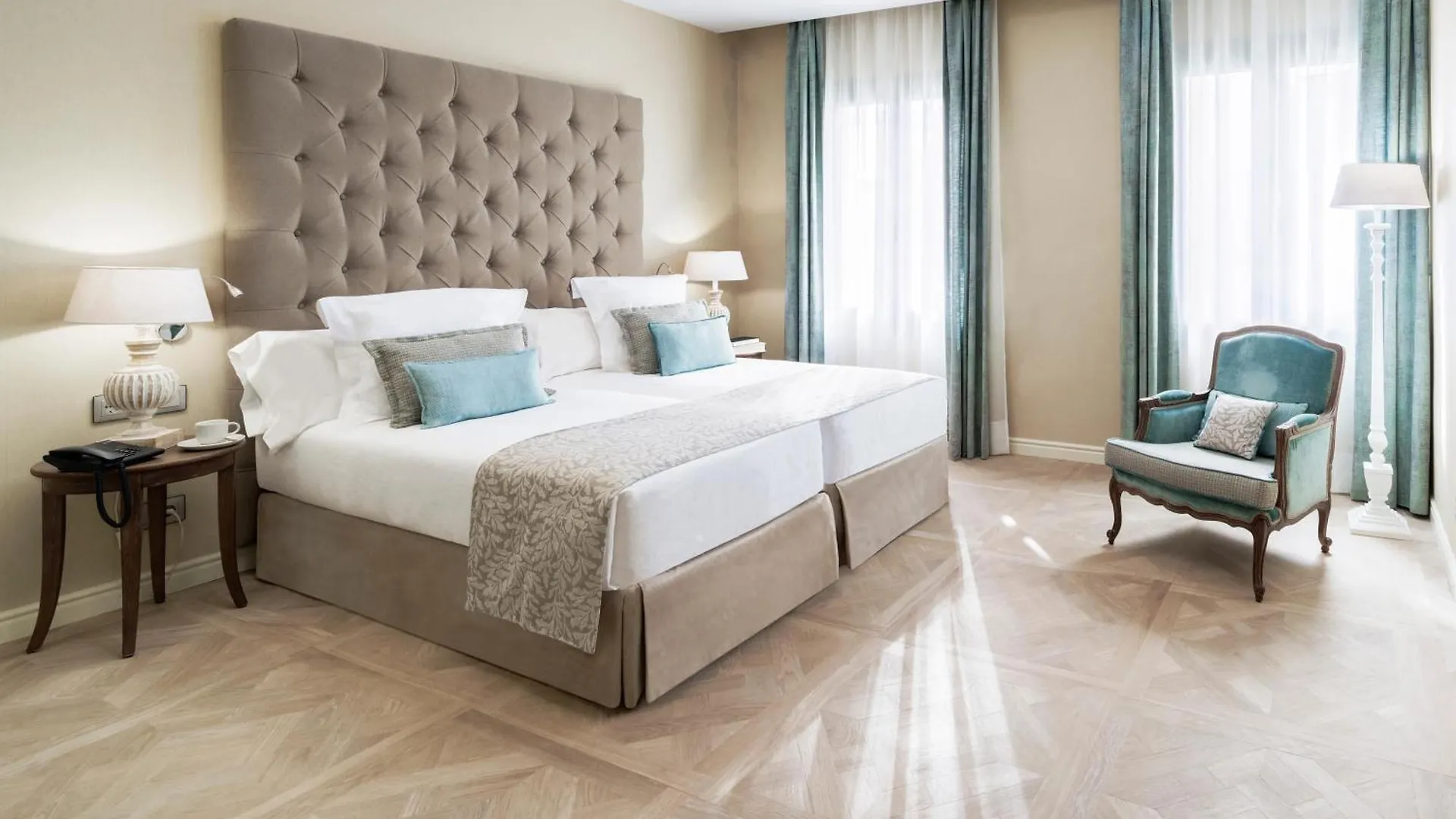 Lamaro Hotel Barcelone 5*,